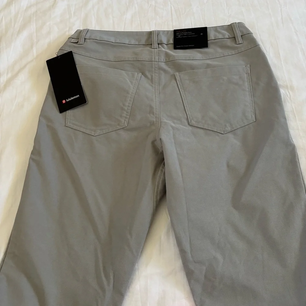 Lululemon ABC Classic-Fit 5Pkt Pant 30”L *Utilitech SILD Silver Drop Size 32